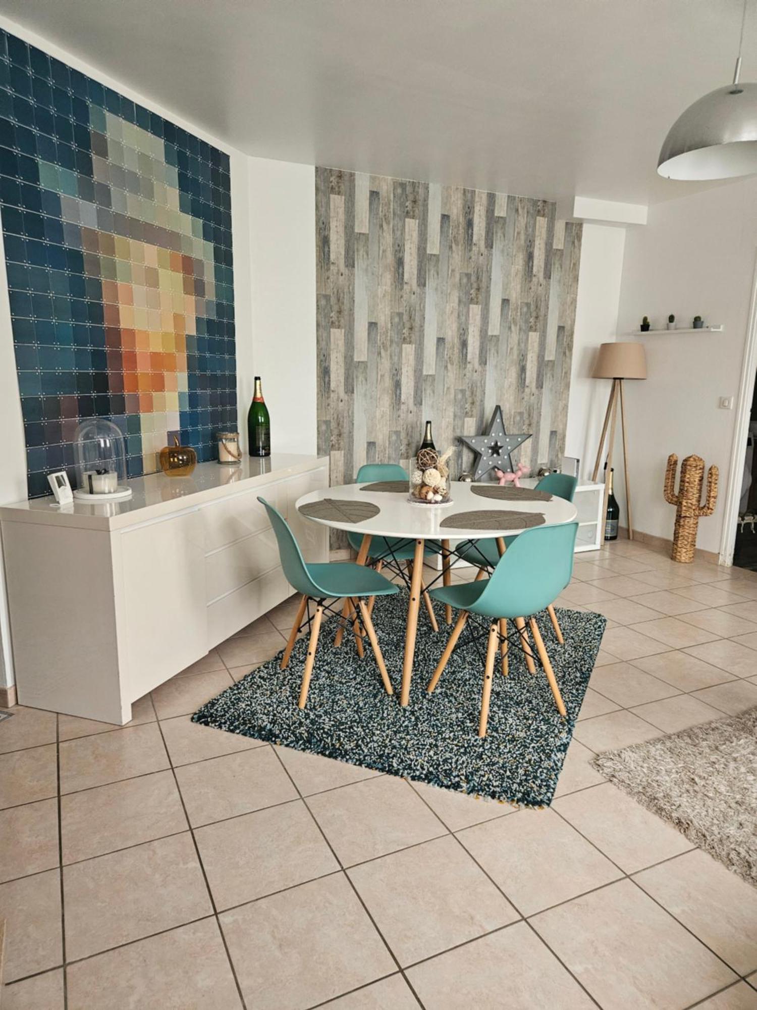 Ferienwohnung Les Bulles Au Feminin Chigny-les-Roses Exterior foto